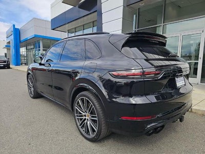 2021 Porsche Cayenne Turbo S E-Hybrid