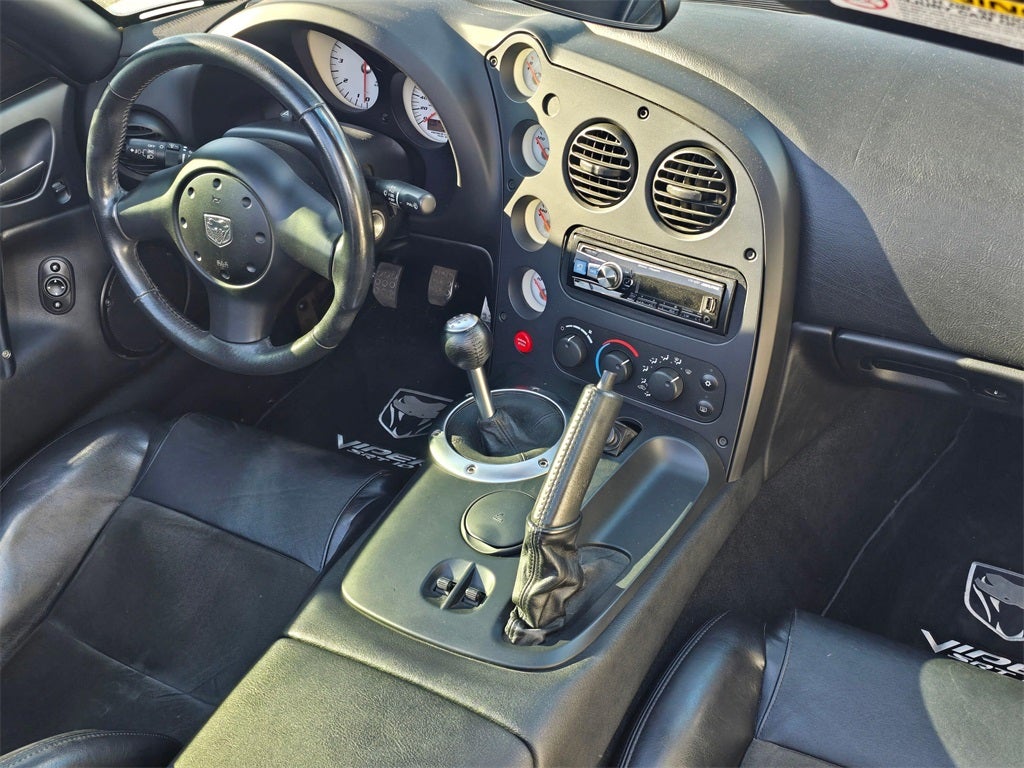 2004 Dodge Viper SRT10