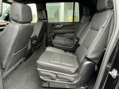 2025 GMC Yukon XL Denali Black / Black