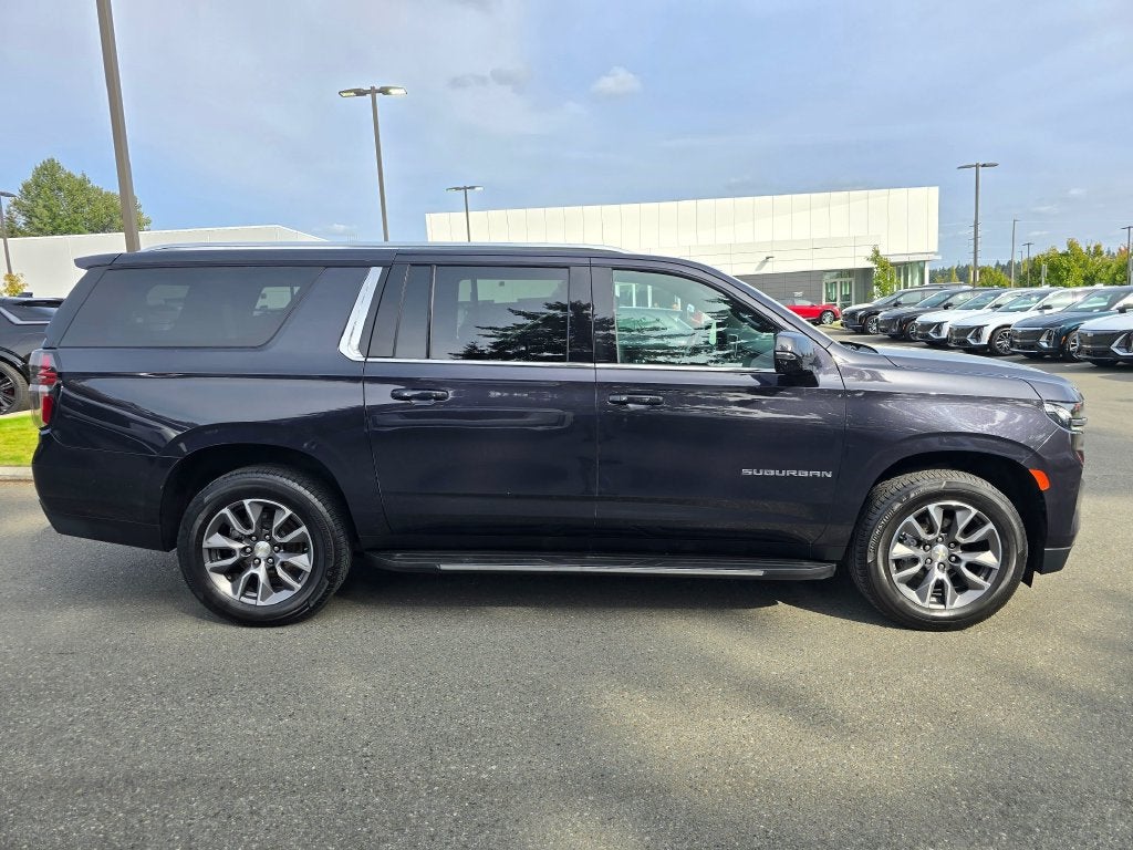 2022 Chevrolet Suburban LT