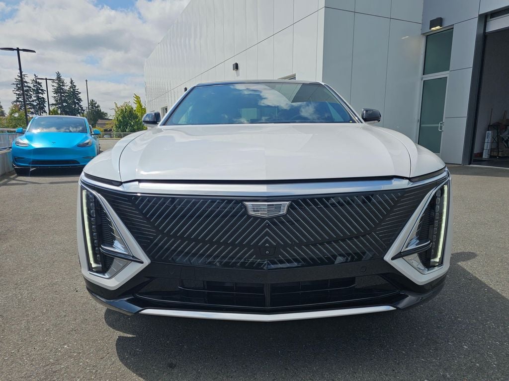 Used 2024 Cadillac LYRIQ Luxury 2 with VIN 1GYKPRRL1RZ117109 for sale in Bellevue, WA
