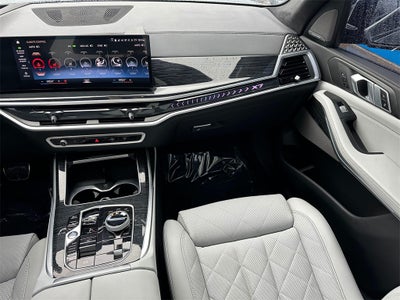2023 BMW X7 xDrive40i