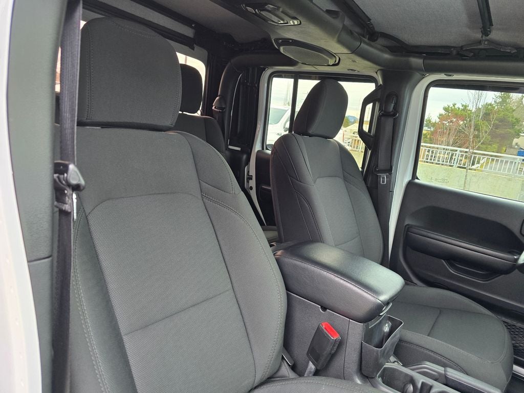 2021 Jeep Gladiator Sport