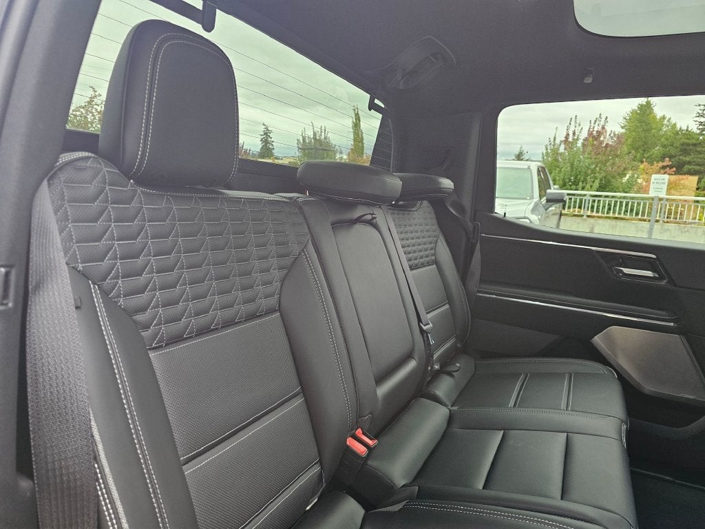 2025 GMC Sierra EV Denali