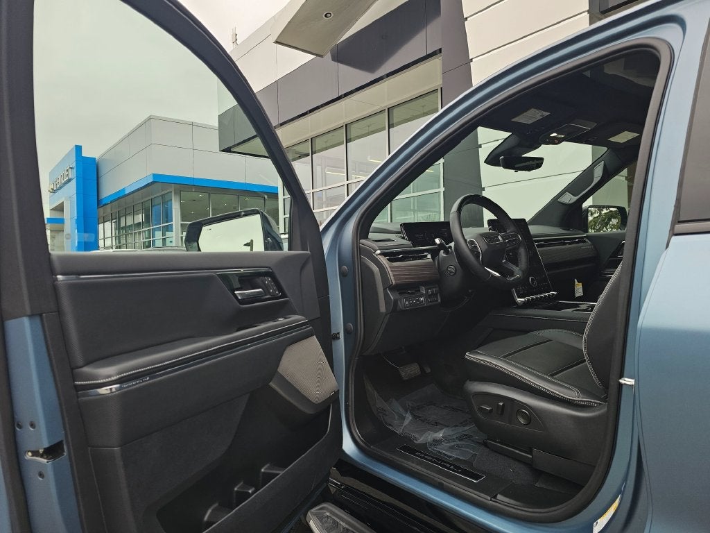 2025 GMC Sierra EV Denali