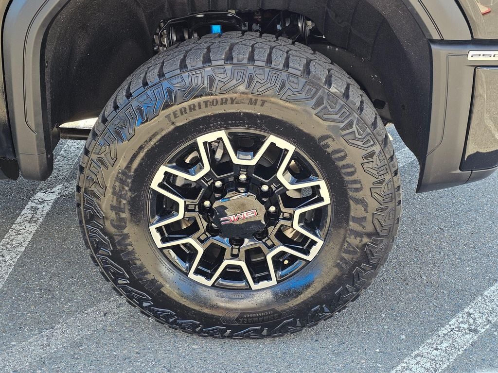 2025 GMC Sierra 2500HD AT4X