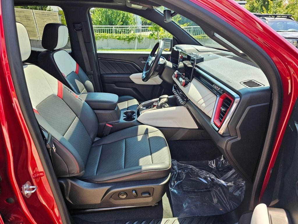 2023 GMC Canyon AT4X Edition 1
