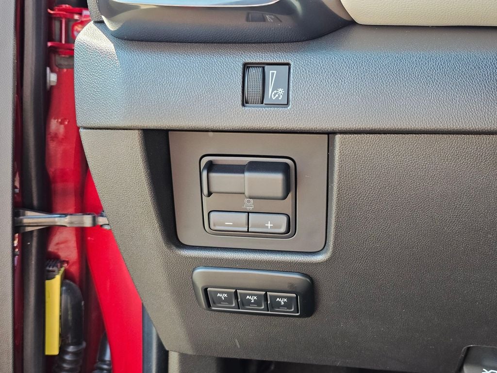 2023 GMC Canyon AT4X Edition 1