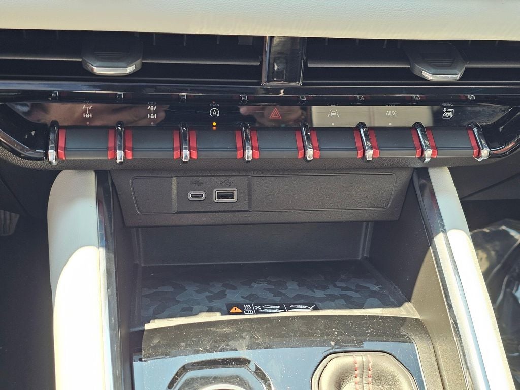 2023 GMC Canyon AT4X Edition 1