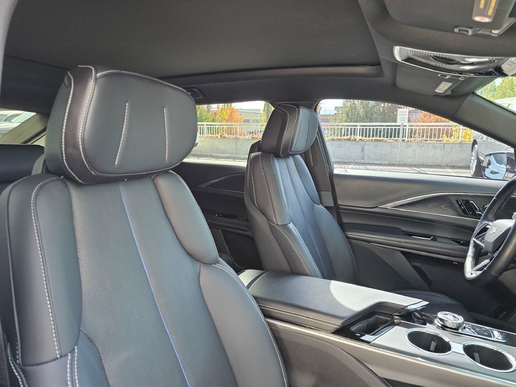 2024 Cadillac LYRIQ Sport