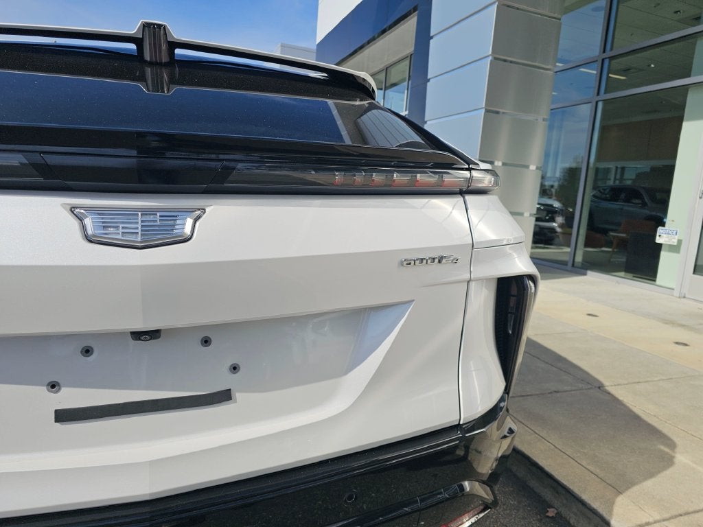2024 Cadillac LYRIQ Sport