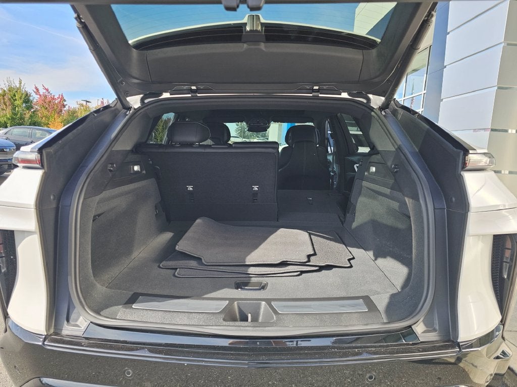 2024 Cadillac LYRIQ Sport