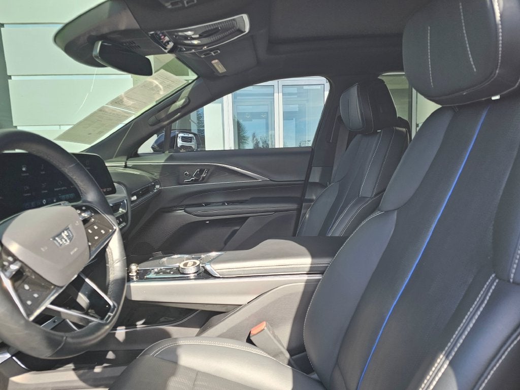 2024 Cadillac LYRIQ Sport