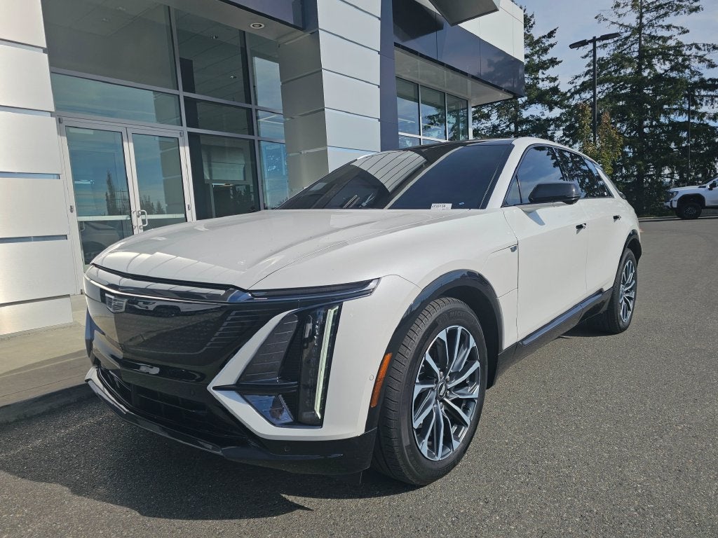 2024 Cadillac LYRIQ Sport