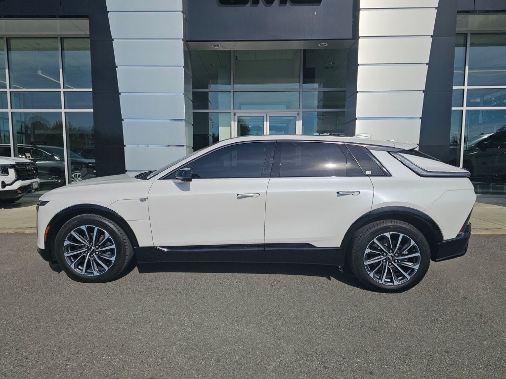 2024 Cadillac LYRIQ Sport