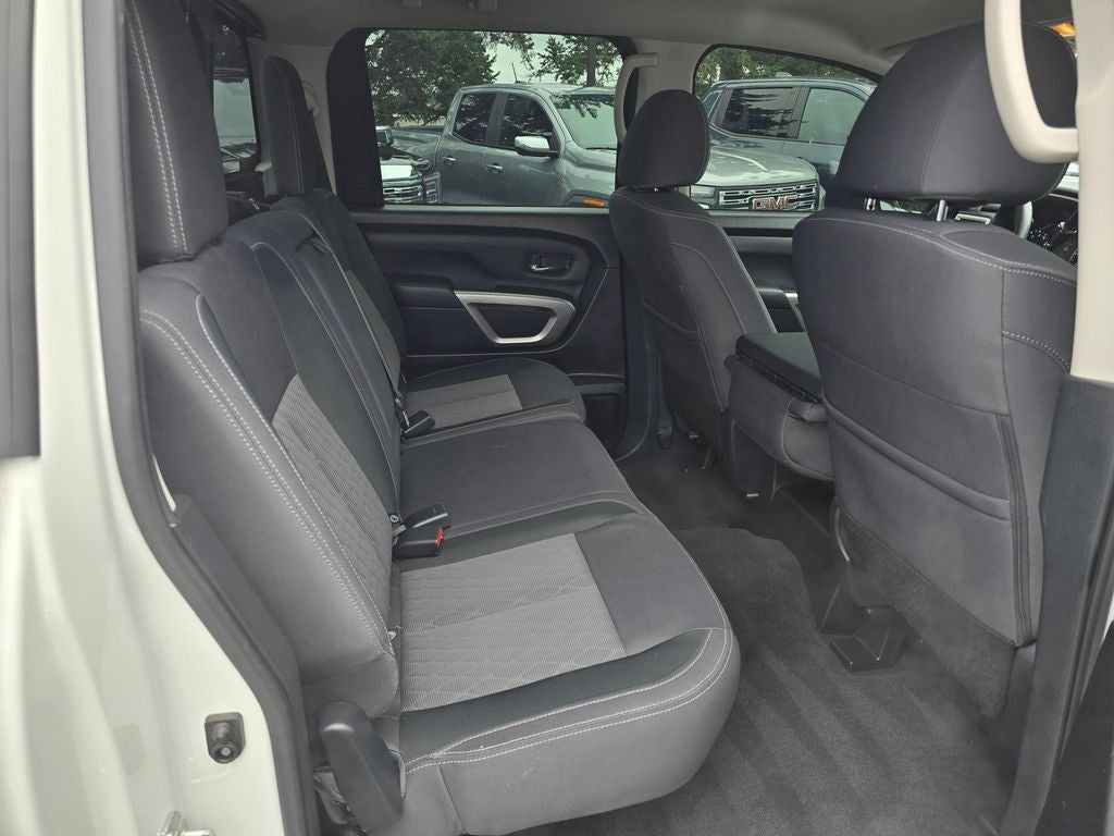 2021 Nissan Titan SV