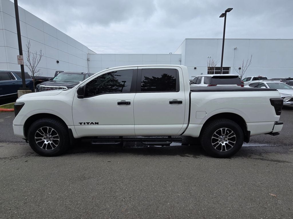 2021 Nissan Titan SV