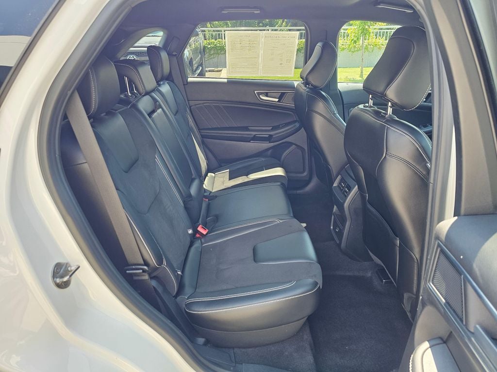 2021 Ford Edge ST