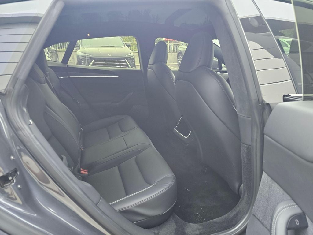 2022 Tesla Model S Plaid