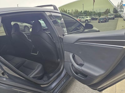 2022 Tesla Model S Plaid