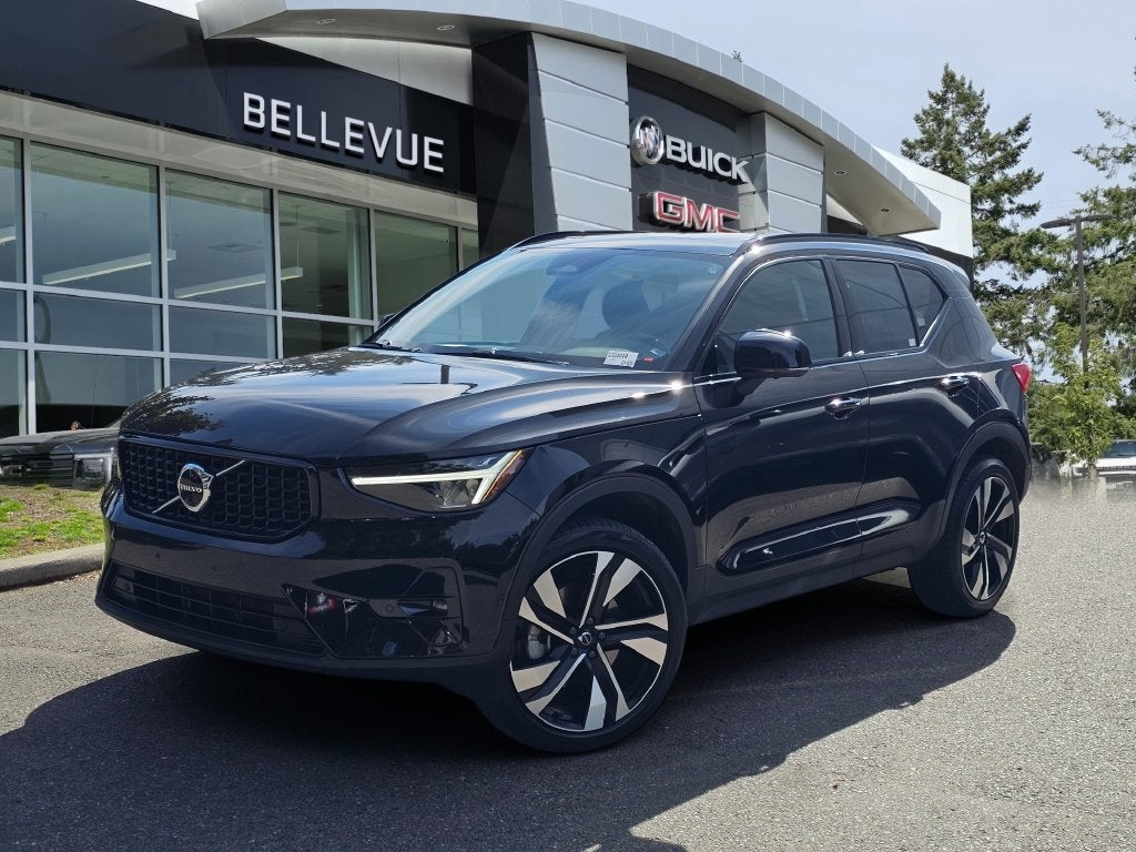 2023 Volvo XC40