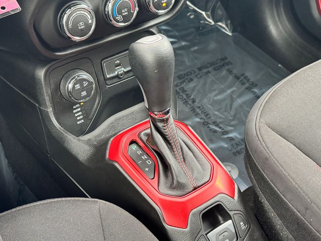 2015 Jeep Renegade Trailhawk